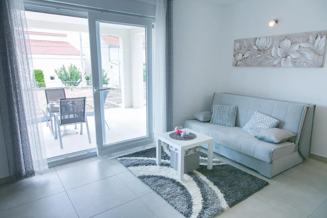 Navi Apartman Kastela